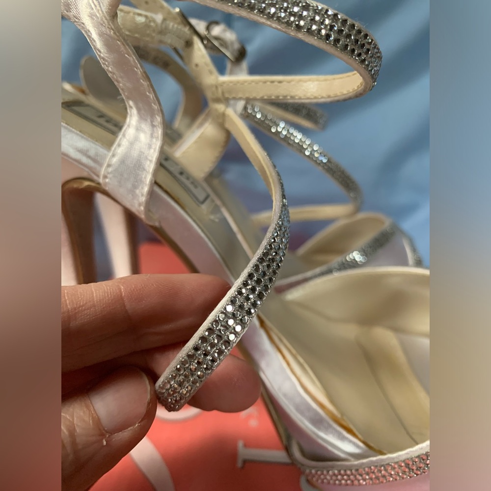 Touch Ups 7.5 “Allie” white satin rhinestone heels - Picture 6 of 16